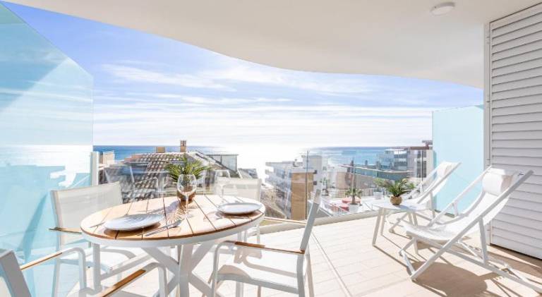 Fully equipped holiday apartment with pool & patio | Next to the beach | Pets are welcome — photo 4