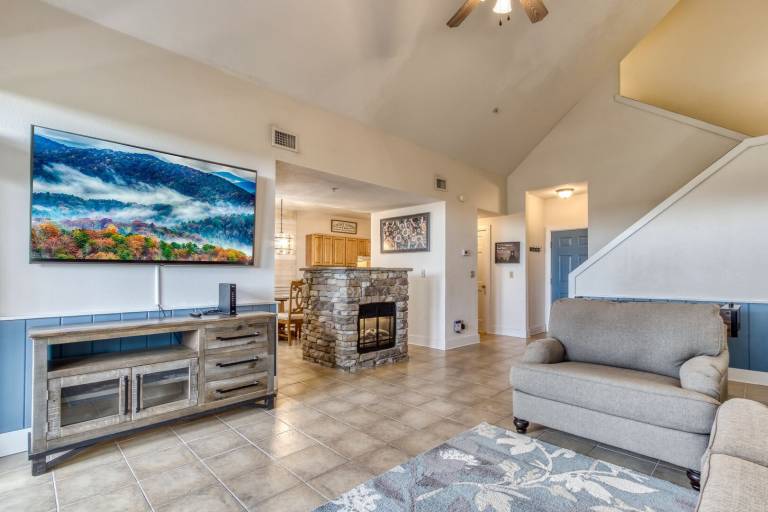 Children-friendly condo with pool | Pets allowed — photo 4