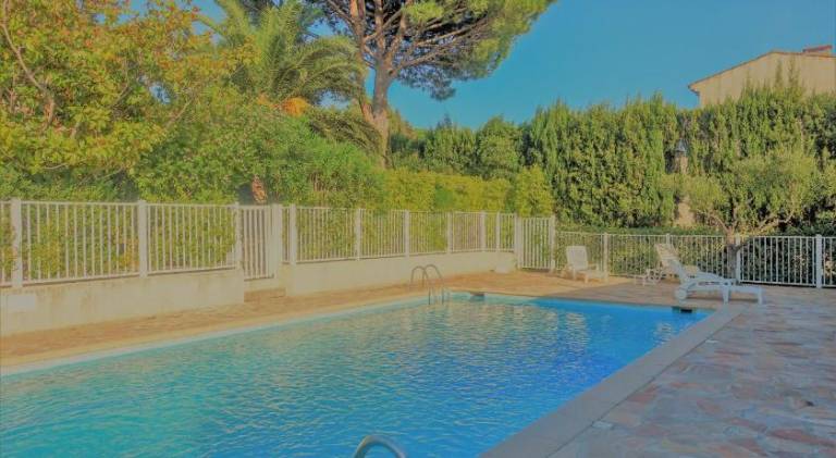 Vacation home with pool | Pet-friendly — photo 5