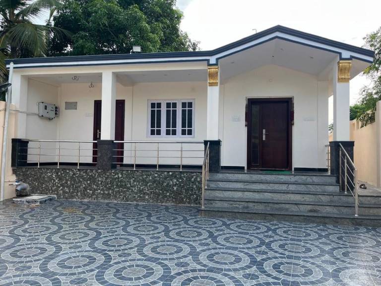 Bungalow Mahabalipuram Beach
