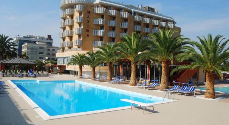 Hotel Maxim's in Alba Adriatica