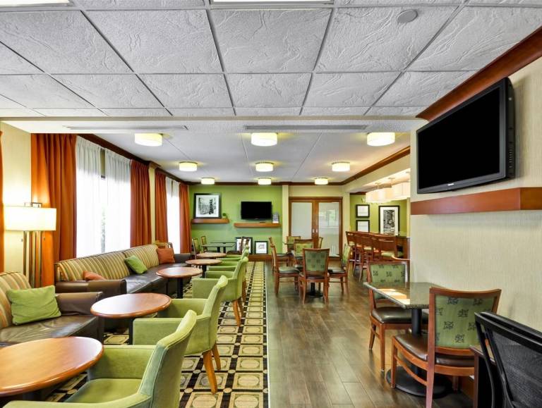 Hampton Inn St. Louis/Westport — photo 3