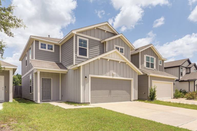 Cabin Bear Creek Village