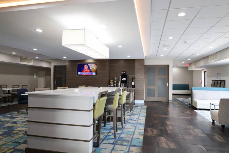 Garner Hotel Glen Burnie – BWI Airport Area — photo 2