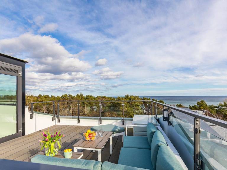 FeWo Meerblick: Exklusive 101 m² FeWo mit privater Dachterrasse & Meerblick in Binz