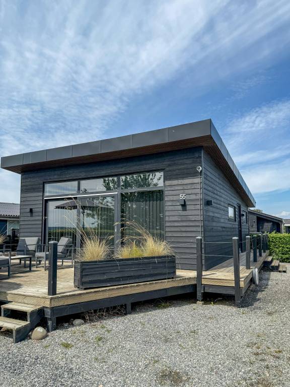 Beachfront holiday home with sea view for 6 guests — photo 4