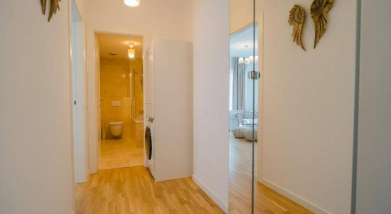 Apartment with hot tub & terrace — photo 3