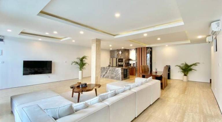 Ample villa with pool | Pets allowed — photo 4