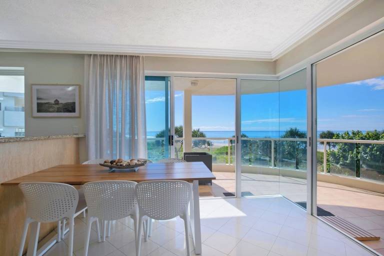 Apartment Burleigh Heads