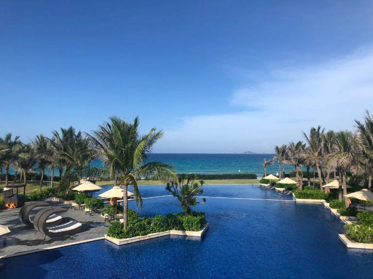 Resort  Cam Hải Đông
