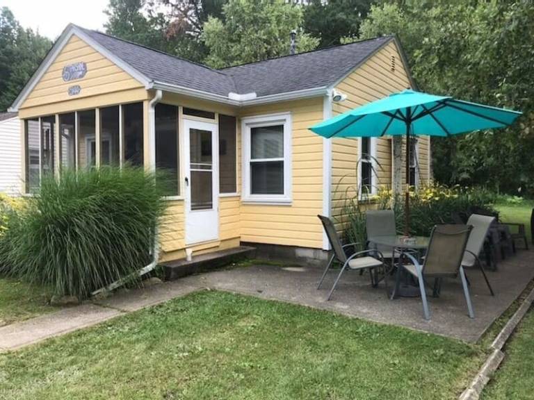 Cottage  Geneva-on-the-Lake