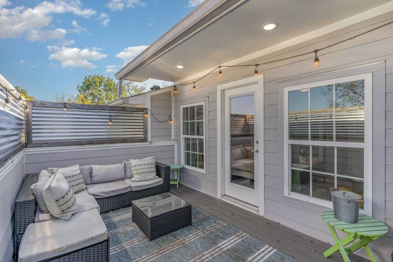 House  Fair Oaks