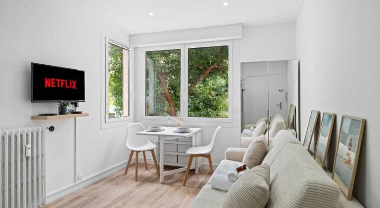 Vacation home for 2 persons in Menton