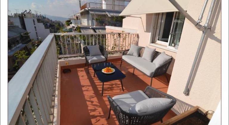 Sophia's Penthouse Apartment With Jacuzzi and Acropolis View From Big Terrace — photo 4