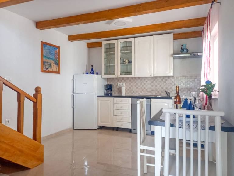 House with barbecue, terrace & garden | Nature view — photo 4
