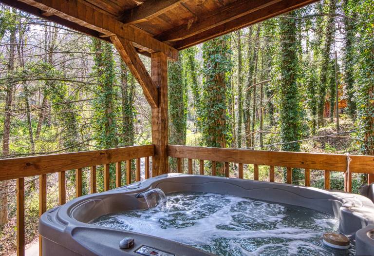 Child-friendly house with jacuzzi, fast internet & BBQ | City view | Dogs allowed — photo 4