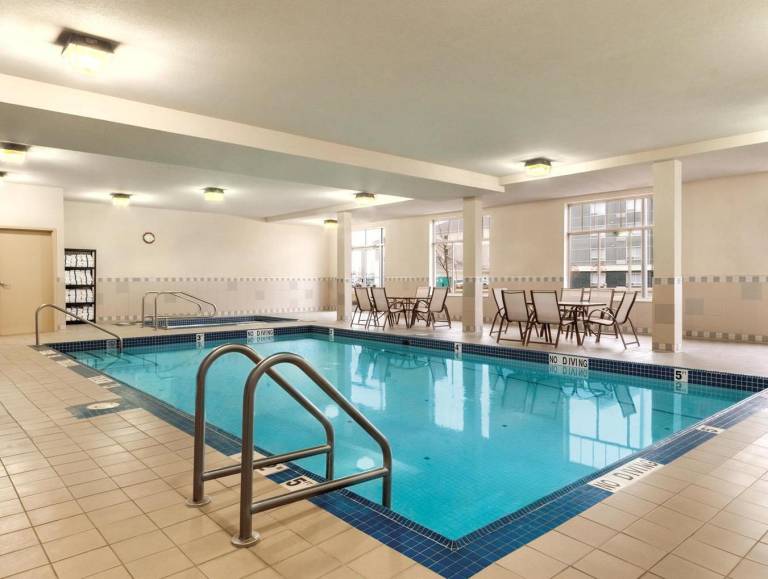 Hampton Inn by Hilton Edmonton/South — photo 4