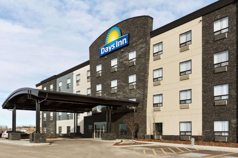 Days Inn by Wyndham Calgary North Balzac in Calgary, AB
