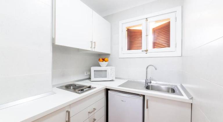Pleasant apartment with garden, pool & terrace | Close to the beach | Perfect for remote work | Pets allowed — photo 5