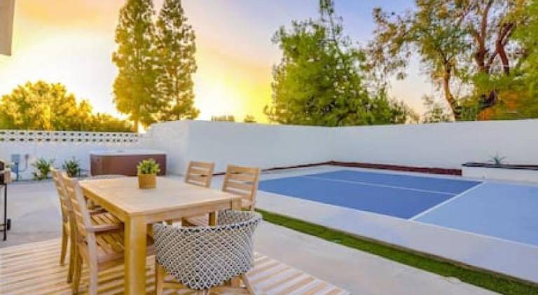 Lovely vacation home with hot tub | Good for workation | Pets are welcome in Orange, CA