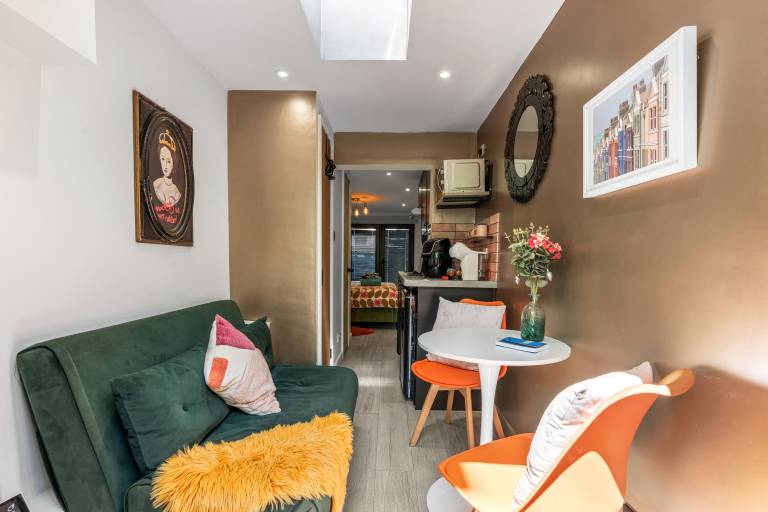 Lodge with garden | Close to British Airways i360 — photo 2
