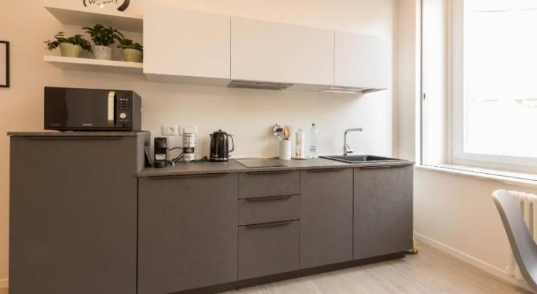 Pleasant apartment | Next to Two Towers | Pets allowed — photo 3