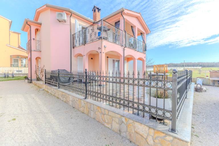 Child-friendly nice holiday apartment with garden & BBQ | Pets are welcome — photo 3