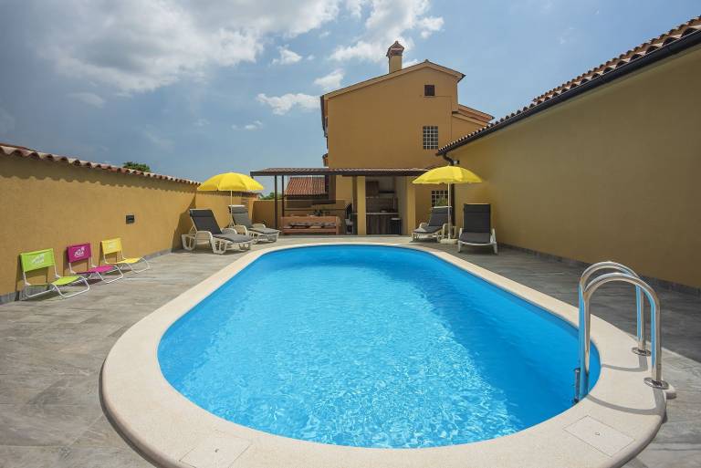 House with private pool, garden & grill | Suitable for remote work — photo 3