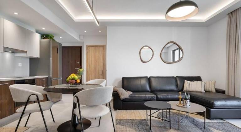 Comfy Apt terrace and parking 800m to old town and beach — photo 4