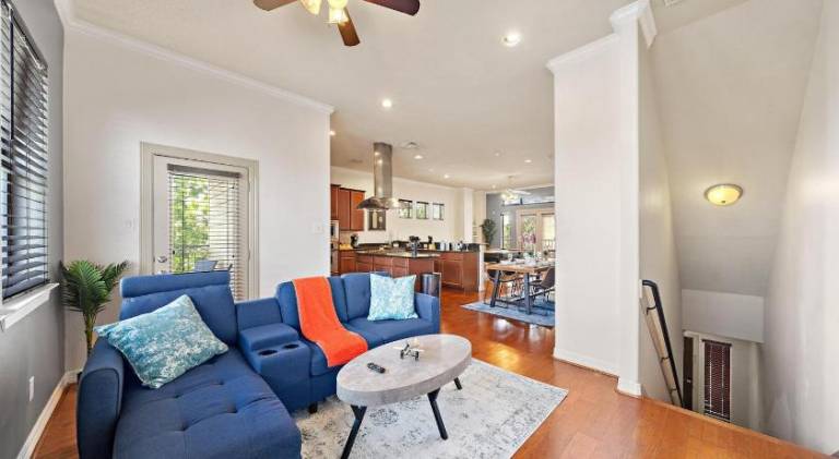 Fully equipped lovely house with grill, terrace & garden | Suitable for remote work | Pets are welcome — photo 2