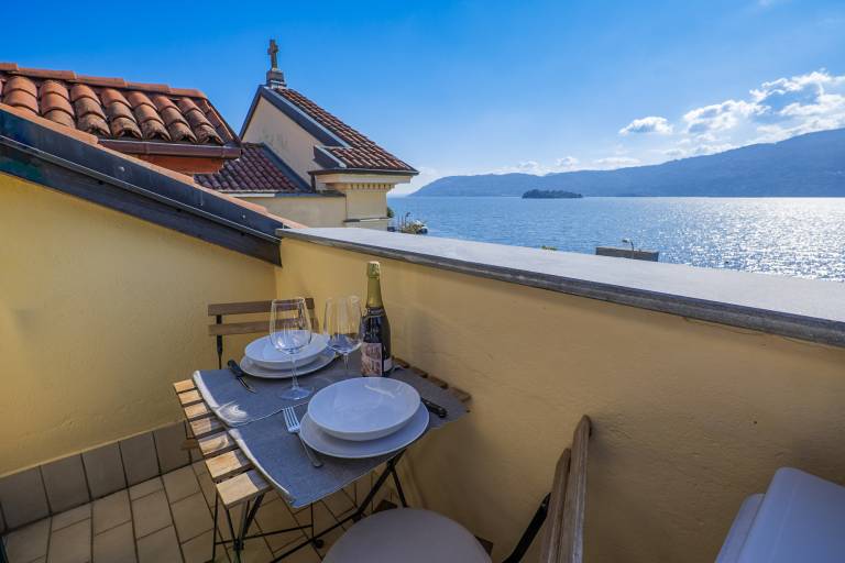 Fully equipped nice rental apartment | Lake view | Pets are welcome — photo 3
