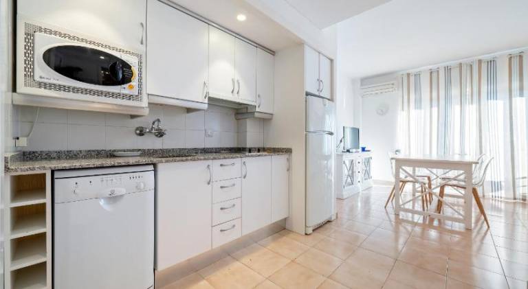 Charming holiday apartment with pool & terrace | Suitable for remote work | Pets are welcome — photo 4