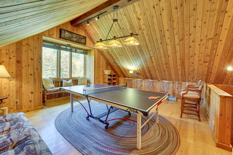 Game Room + Views: Cabin Near Purgatory Resort! — photo 5