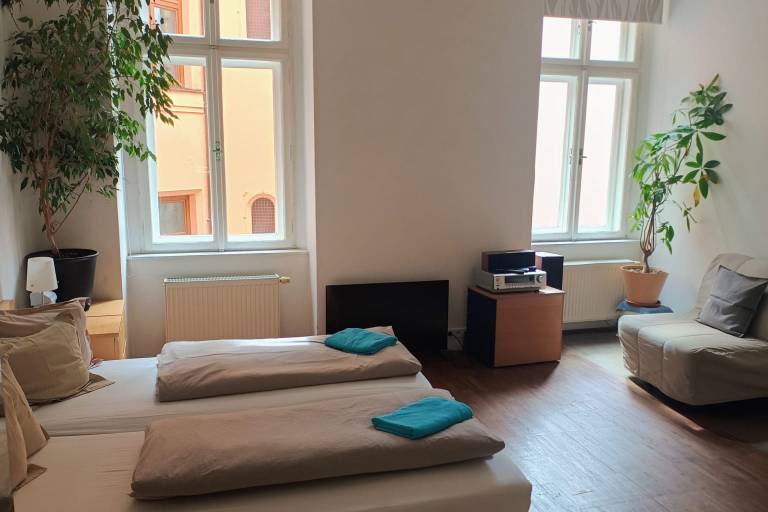 Apartment | Near Dancing House | Perfect for remote work — photo 2