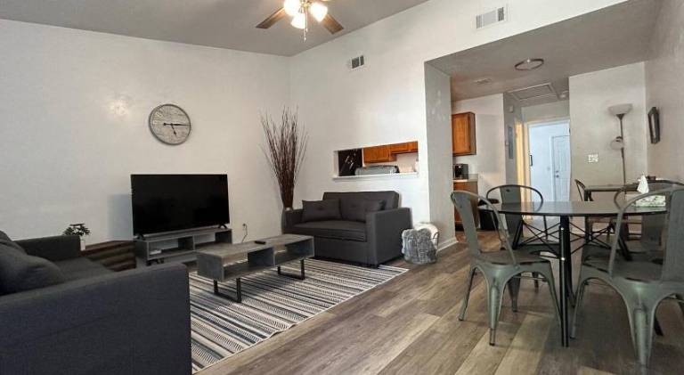 Vacation home | Perfect for remote work | Pets are welcome — photo 2