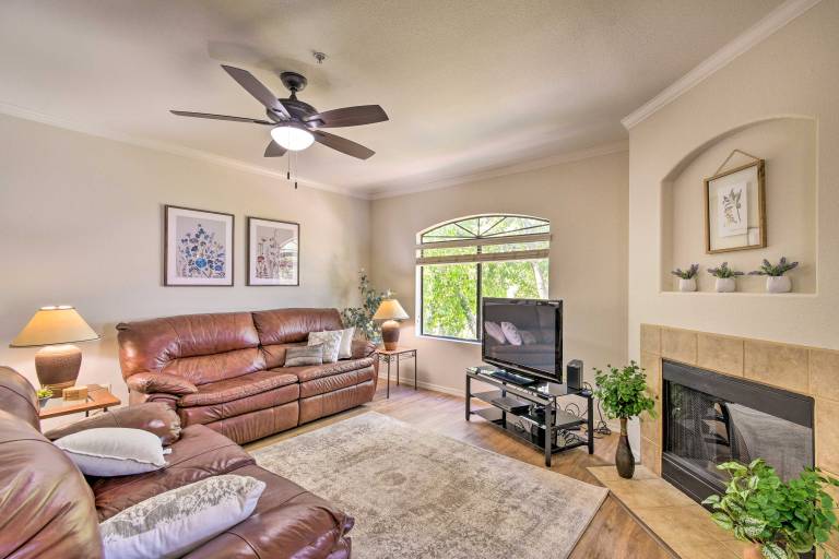 Resort Style Scottsdale Condo Pet Friendly