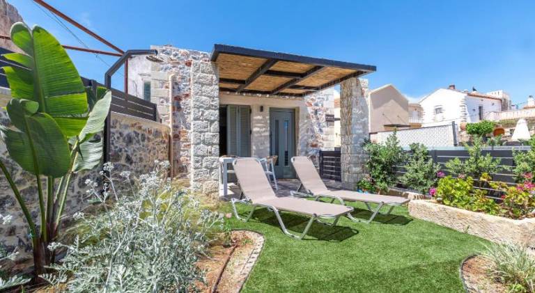 House with yard & terrace in Apokoronas