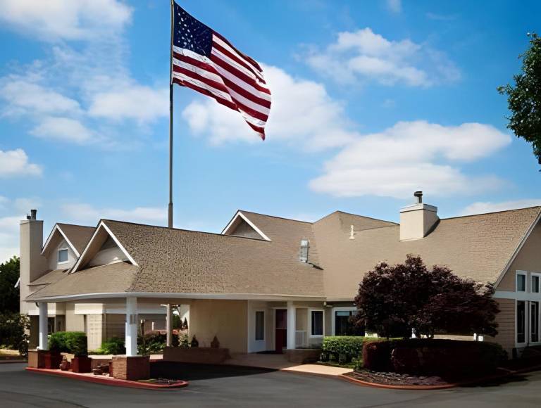 Value Suites Extended Stay - St. Louis Westport Plaza in Maryland Heights, MO