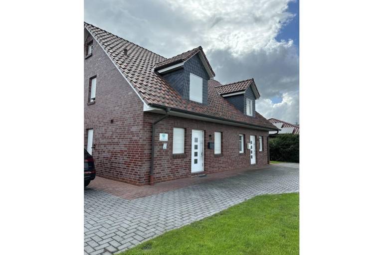 Children-friendly beautiful vacation home with barbecue, terrace & garden | Pet-friendly in Wangerland