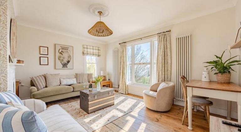 House with 3 rooms for 6 persons in Leigh-on-Sea