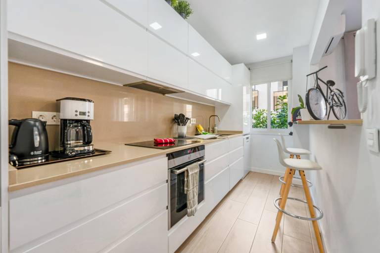Fully equipped beautiful holiday apartment with patio & fast internet | Close to the beach | Perfect for remote work | Pets are welcome — photo 4