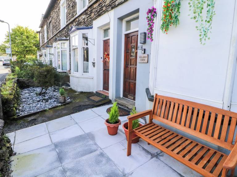 Cottage Nether Staveley
