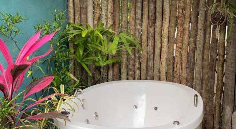 Lovely vacation home with jacuzzi | Pet-friendly in Porto Seguro