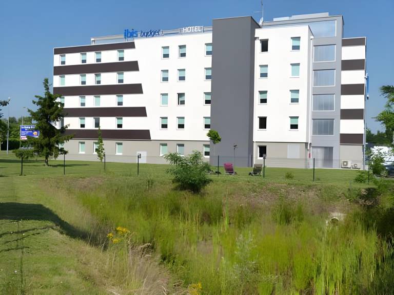 Ibis budget Tours Nord in Tours