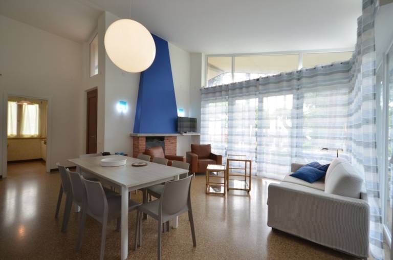 Family-oriented charming holiday apartment with garden, grill & terrace | Garden view | Dogs allowed — photo 3