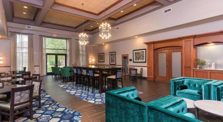 Hampton Inn & Suites East Lansing/Okemos — photo 2