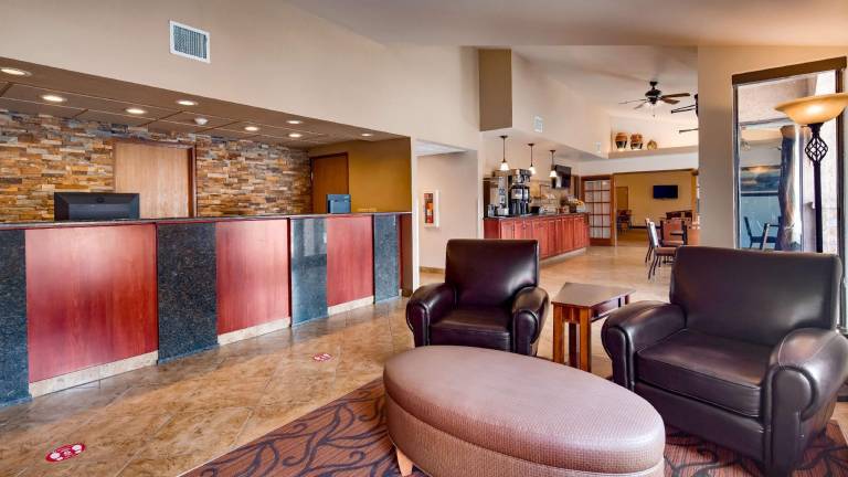 Best Western West Hills Inn — photo 5