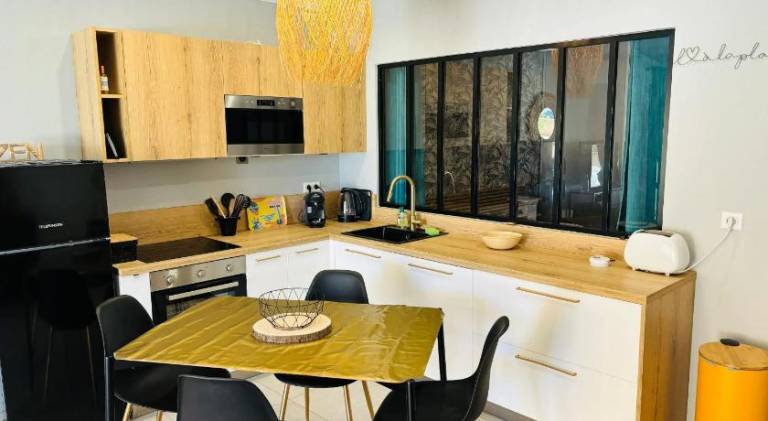 Appartement moderne a Ajaccio de 45 m² avec terrasse vue mer — photo 3