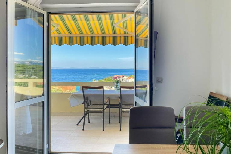 One bedroom apartment with terrace and sea view Lun, Pag (A-19358-b) in Novalja