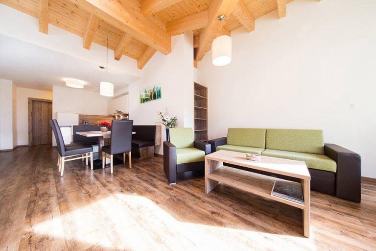 Rental apartment with sauna, terrace & hot tub — photo 3